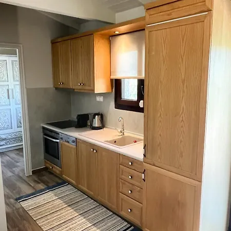 Апартаменты Millstone Summerhouse Пахис